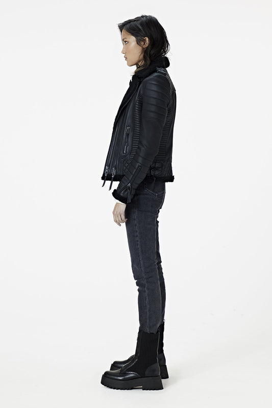 Kay Michaels: Shearling (Woman)