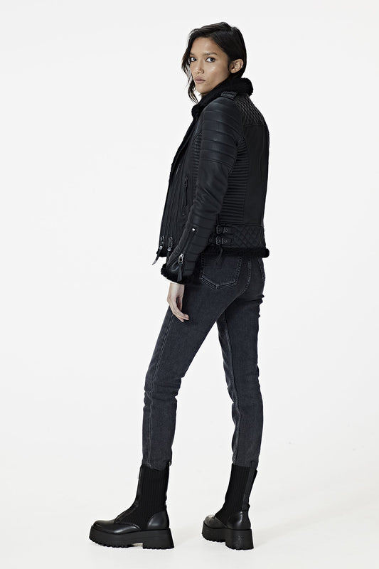 Kay Michaels: Shearling (Woman)