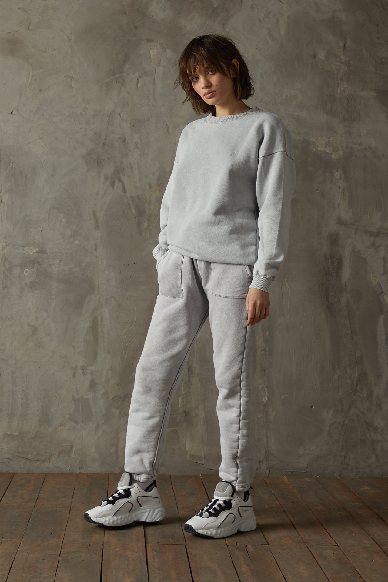 530 Washed Stone Grey Trackpant (Woman)