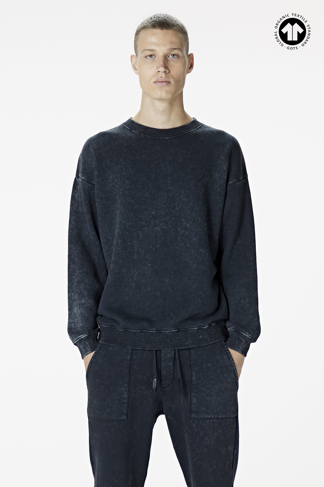530 Washed Black Sweatshirt (Man)